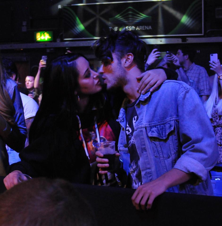  Marnie and Casey couldn't keep their hands off each other as they smooched on the ring side