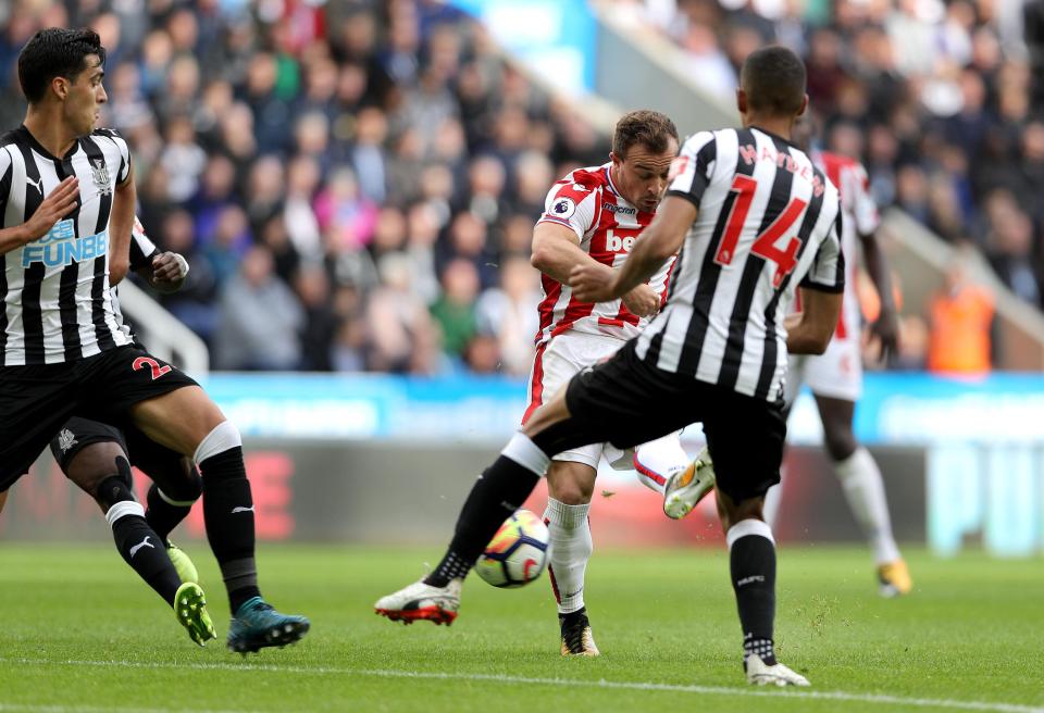 His 30-yard strike against Newcastle was his sixth successive Premier League goal from outside the box