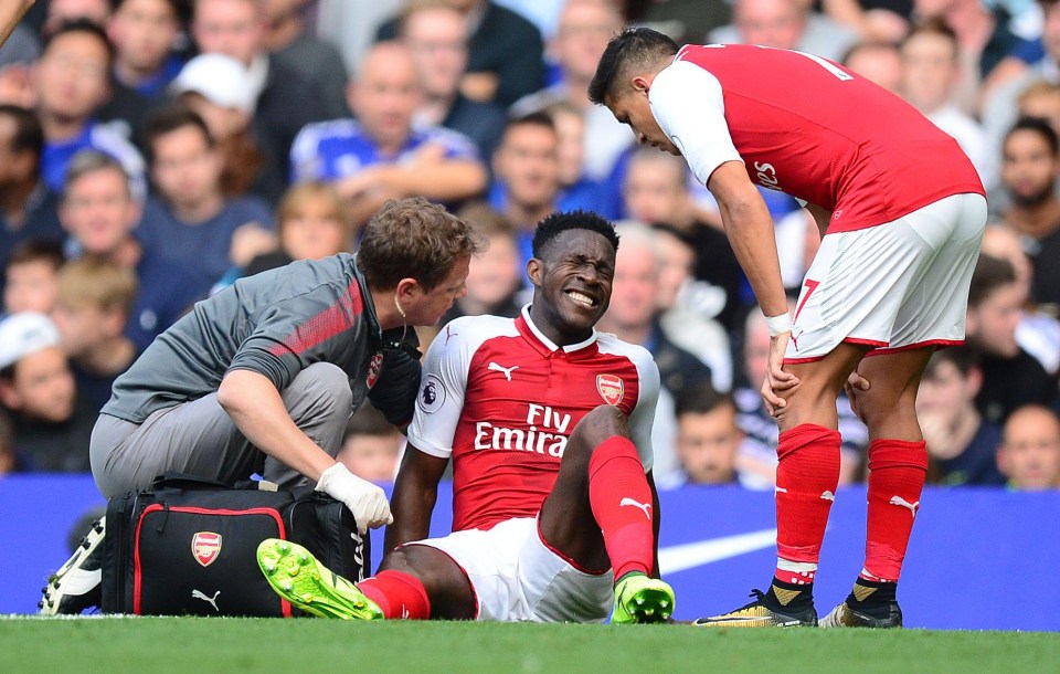 Danny Welbeck could be out for a month after picking up a groin strain at Chelsea