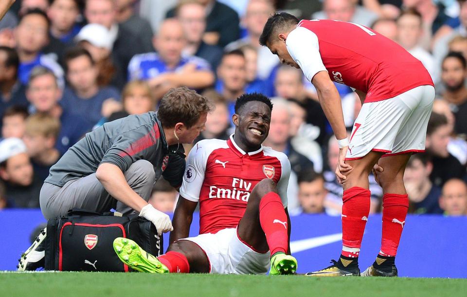  Danny Welbeck could be out for a month after picking up a groin strain at Chelsea