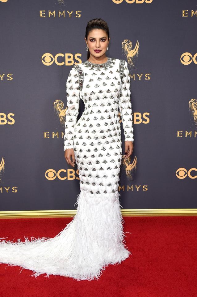  Priyanka Chopra divided the fashion pack with her feathered dress