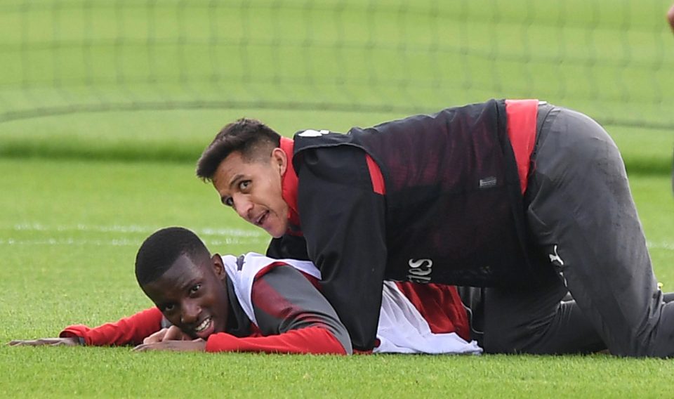  Sanchez messes around with Gunners youngster Eddie Nketiah