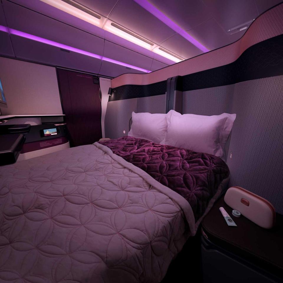 A new photo of Qatar Airways' new double beds in their Business Class cabins 