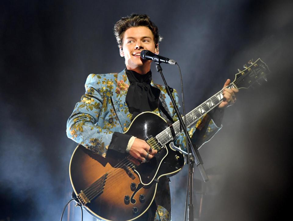  Harry Styles is currently on his first solo tour of North America