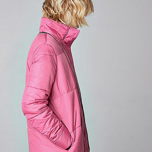  The product has a zipped detachable blanket, cuffed sleeves, a funnel neck and a concealed zip front fastening