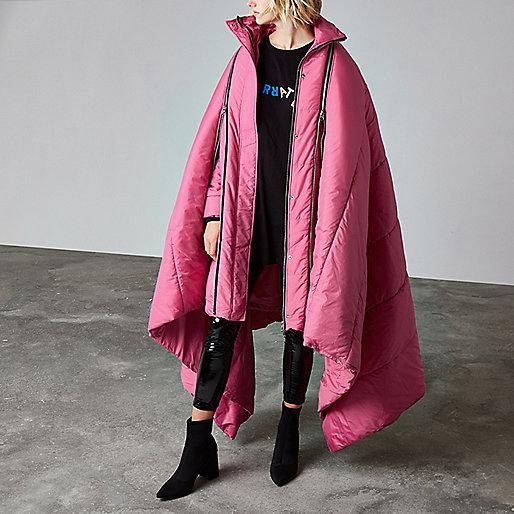  The unusual coat/sleeping bag comes in two colours, pink and khaki