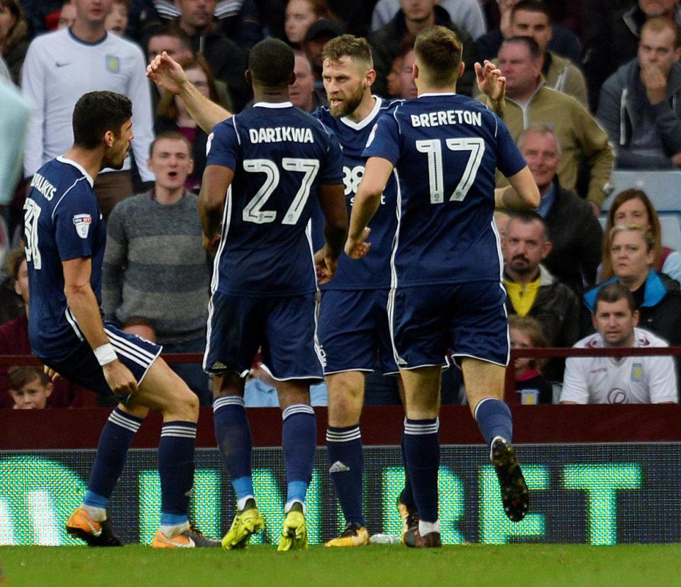  Nottingham Forest leveled just after the break when Andreas Bouchalakis fed Murphy on the edge of the box