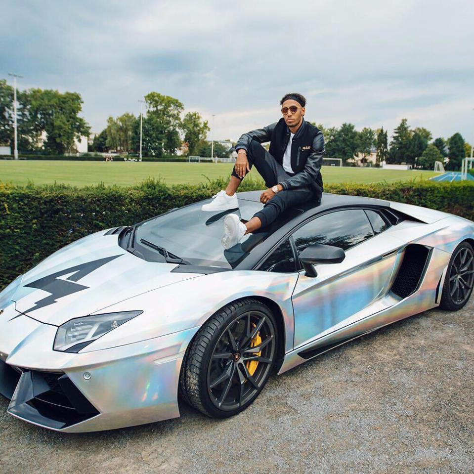  Aubameyang shows off his flash new motor on Instagram