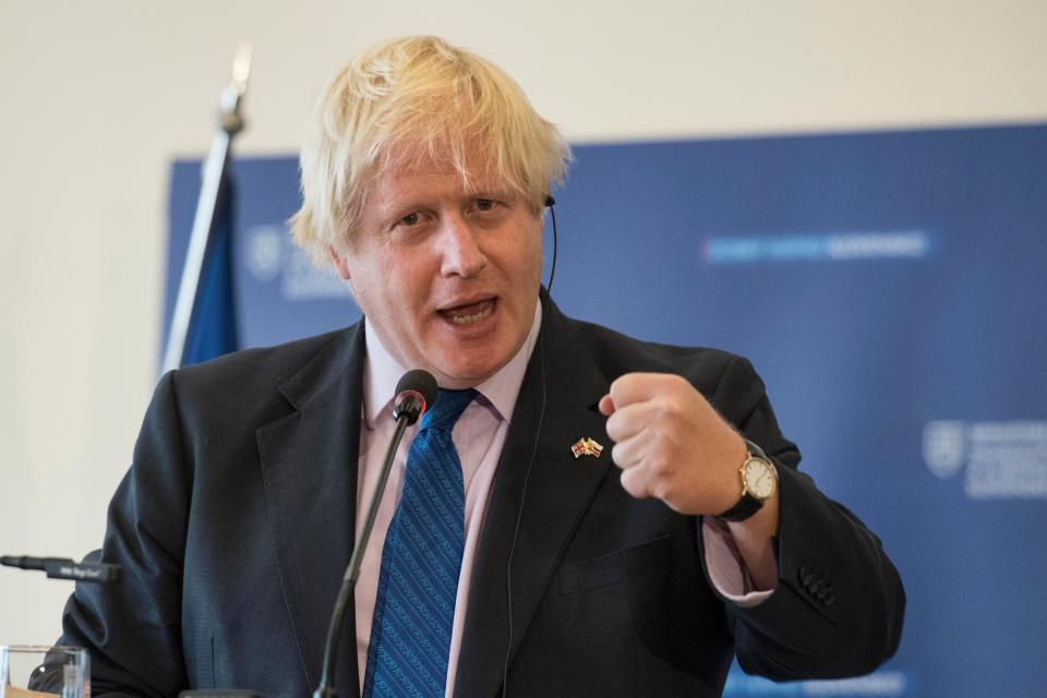  Boris Johnson urges Theresa May to keep the Brexit transition period short