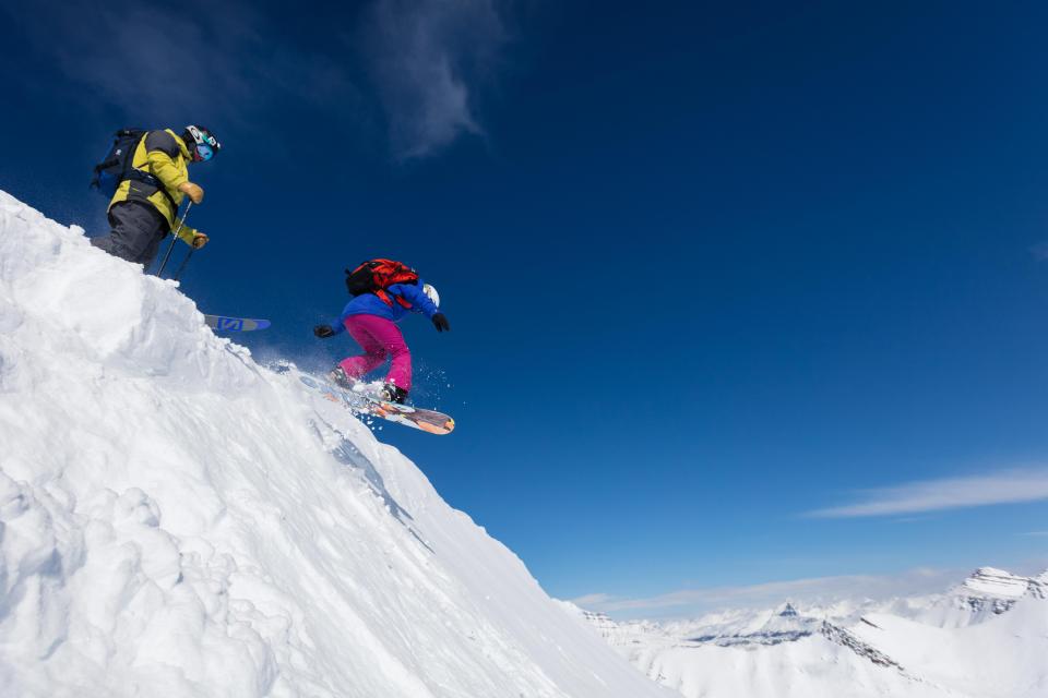  The Canadian Rockies boasts the nation's best skiing