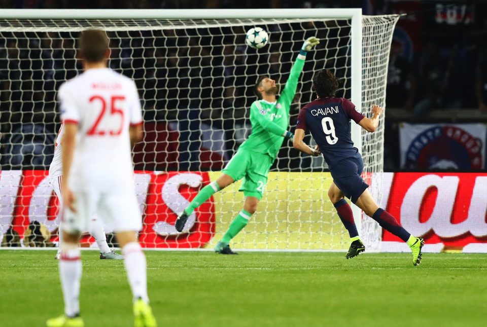 PSG star Edinson Cavani smashes home the second goal