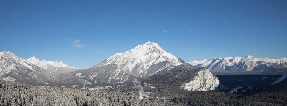  Unlike European resorts, the Rockies' skiing doesn't feel overcrowded