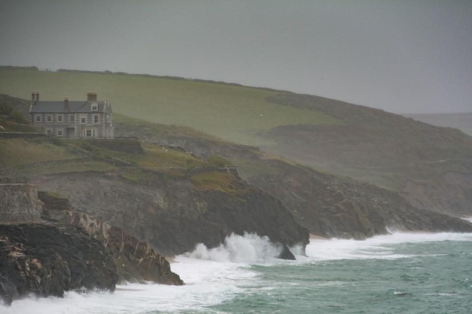  As the tail end of hurricane Lee and Maria start to approach the west of the UK, the heavy rain and strong winds start to hit the Cornish coastline