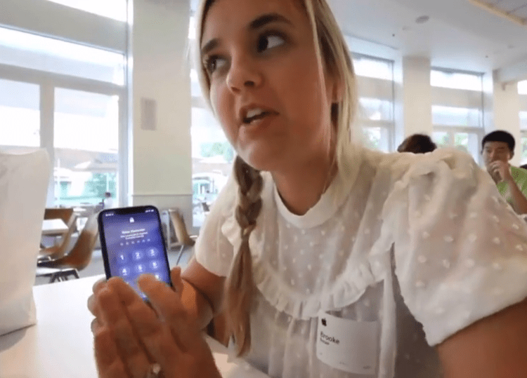  Peterson pays for her food at the Apple cafeteria counter using Apple Pay