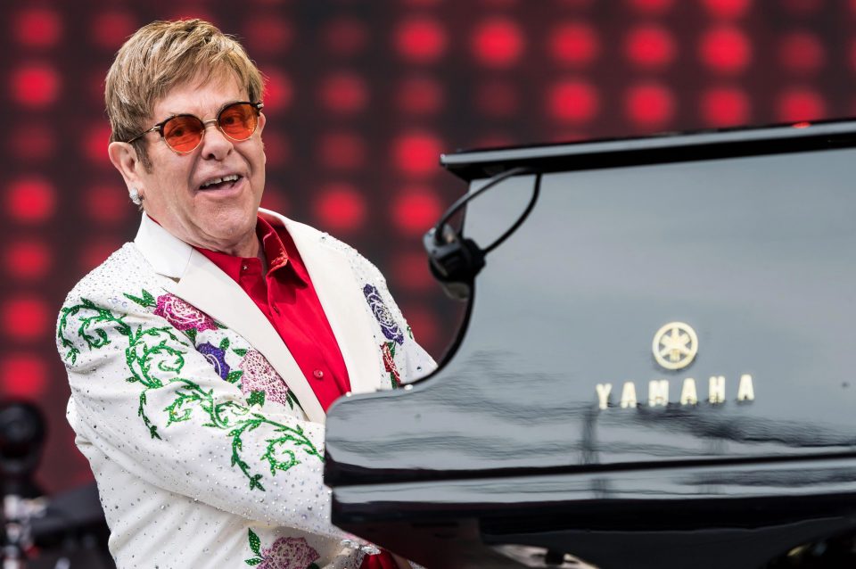  Elton's barnet... tumbled not tousled?