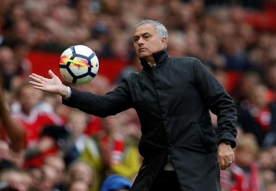  Mourinho will have to decide whether Valencia is fit to face Liverpool next weekend