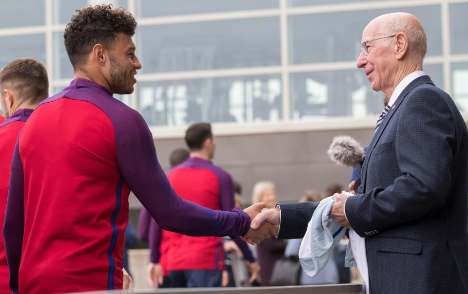  The Ox meets 1966 World Cup winner Sir Bobby Charlton