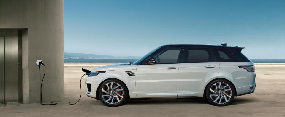  The Range Rover has beaten the 2040 petrol and diesel ban by 23 years