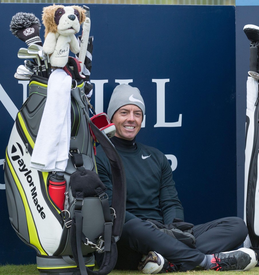 McIlroy takes a break as he waits to play the 17th hole at St. Andrews