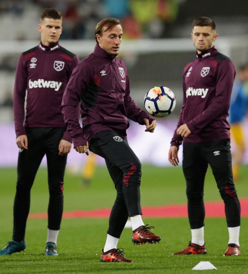 Mark Noble has delivered some truths at a West Ham player meeting