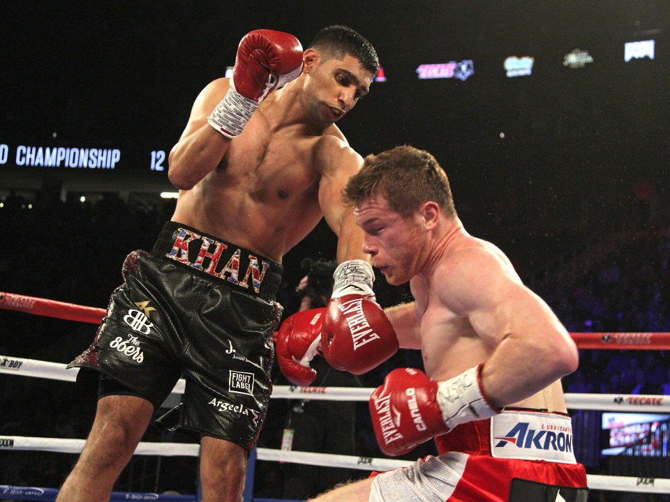 Khan during his defeat to Canelo