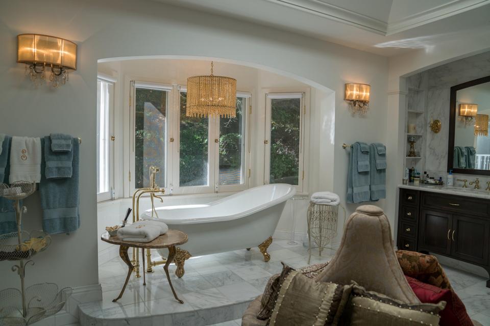  And luxurious seven luxurious bathrooms