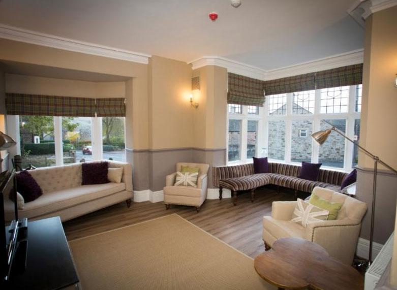  Derwent Country House in the Peak District has plenty of entertaining room