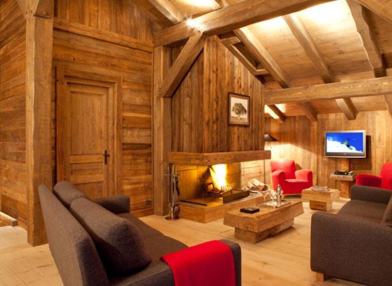  The large wooden cabin comes with its own sauna, cinema room and outdoor Jacuzzi