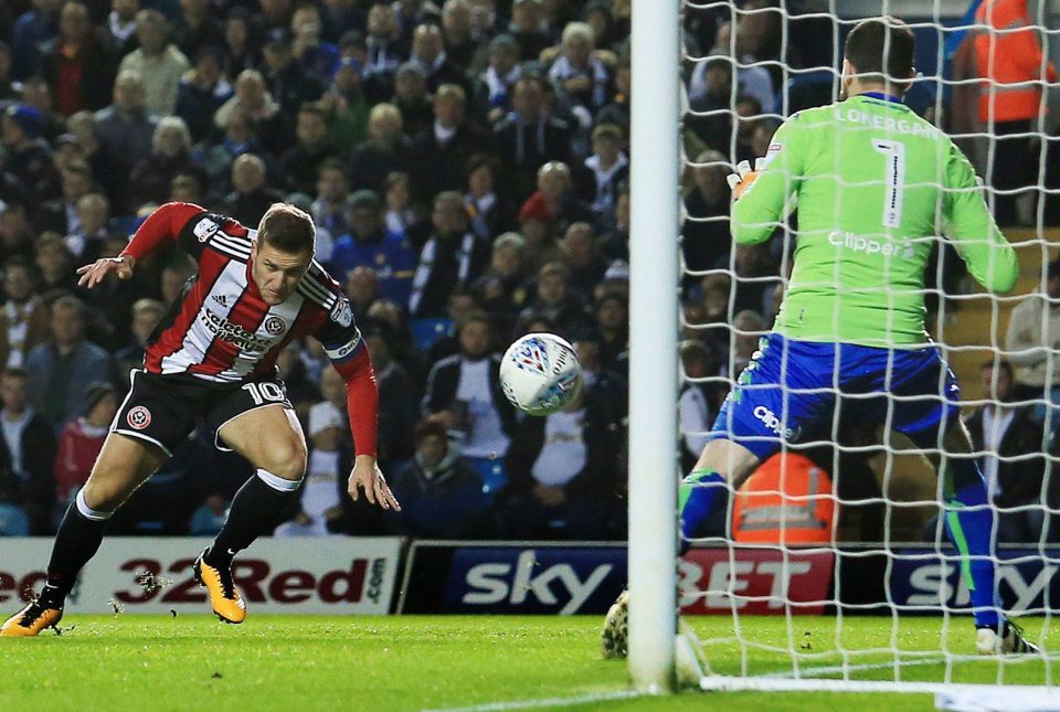  Billy Sharpe netted for Sheffield United to help put them top of the table after victory at Leeds