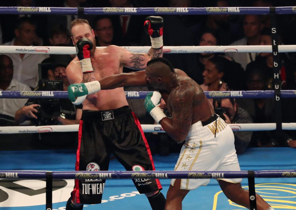  Dillian Whyte lands a stinging blow on Robert Helenius