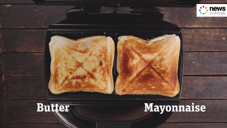 After popping the sandwiches in the machine, it's clear to see that the mayo bread has a better colour 