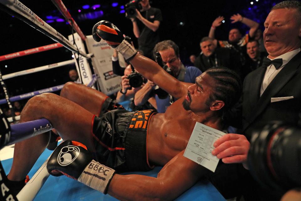  David Haye was stopped in the 11th round after fighting for most of the bout on one leg