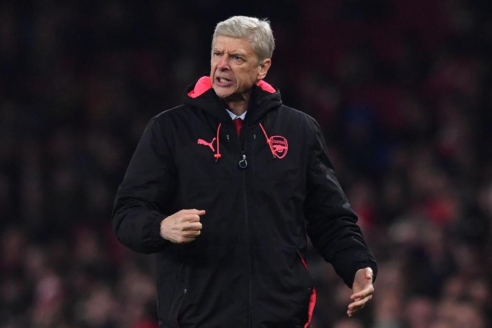  Arsene Wenger has played down Francis Coquelin's confrontation with the Arsenal crowd at the end of the game