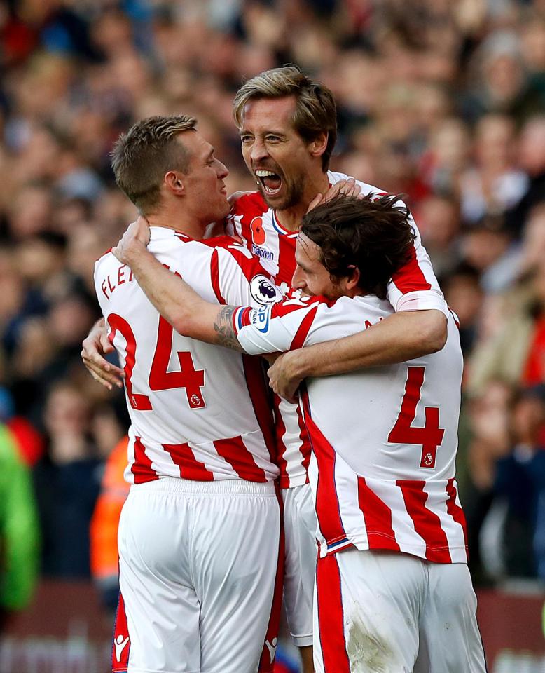  Peter Crouch scored another vital goal to clinch a crucial point for Stoke