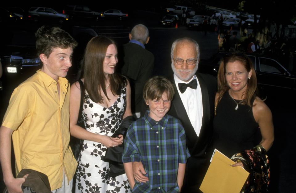  Richard Dreyfuss has three children and is married to his third wife, Svetlana Erokhin.