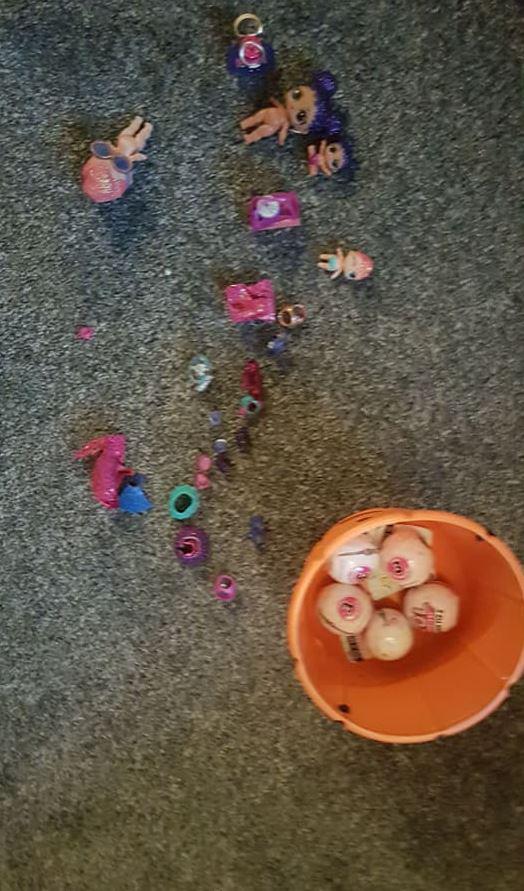  Mum Ciara Umar was left unimpressed by the contents of the £59.99 'must-have' toy