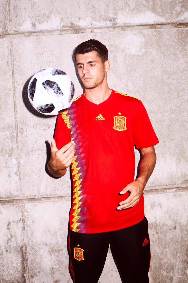  Chelsea and Spain striker Alvaro Morata poses with the Telstar 18