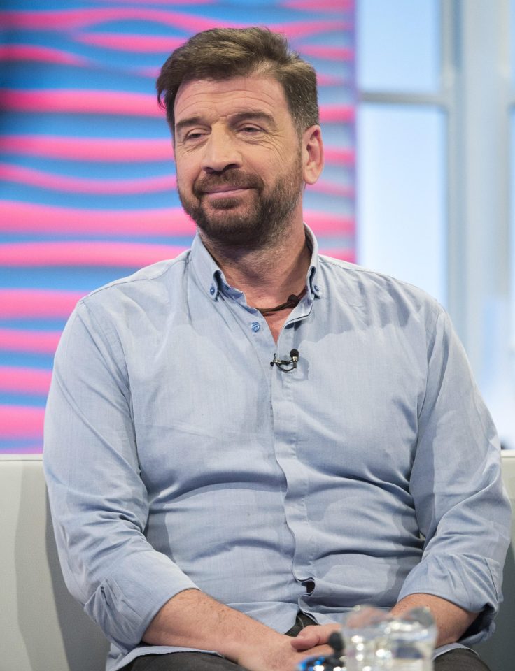  Tinderella compares the pictures of her date to Nick Knowles