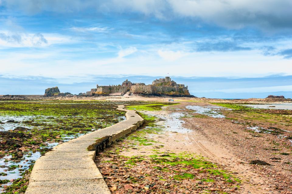  The low tide footpath to Elizabeth Castle is the perfect place to take a stroll