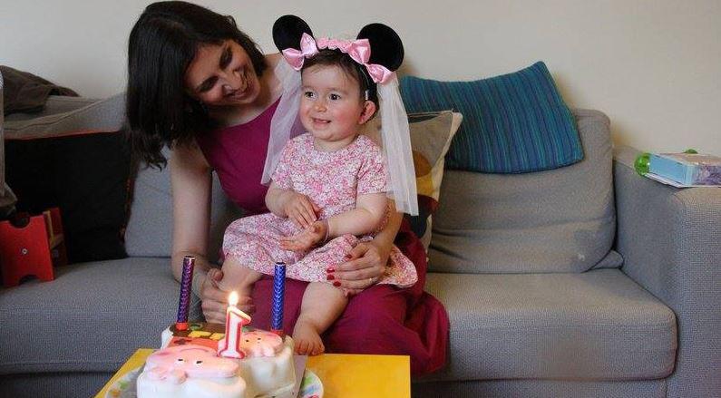  Mother and daughter didn't see each other at first for 38 days while Nazanin was kept in solitary confinement