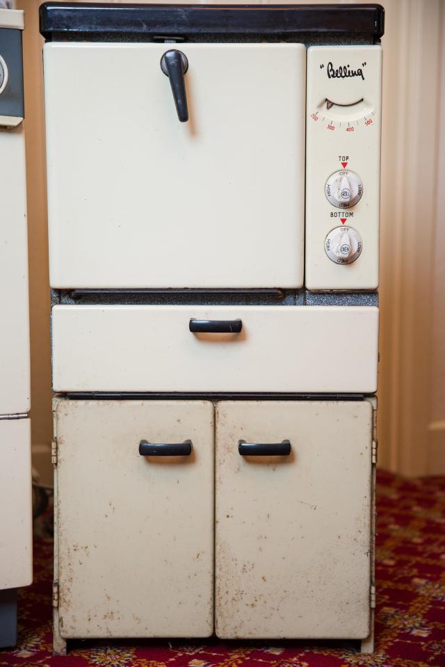  The cooker hasn't been used for 28 years but Rachel said it was working fine then