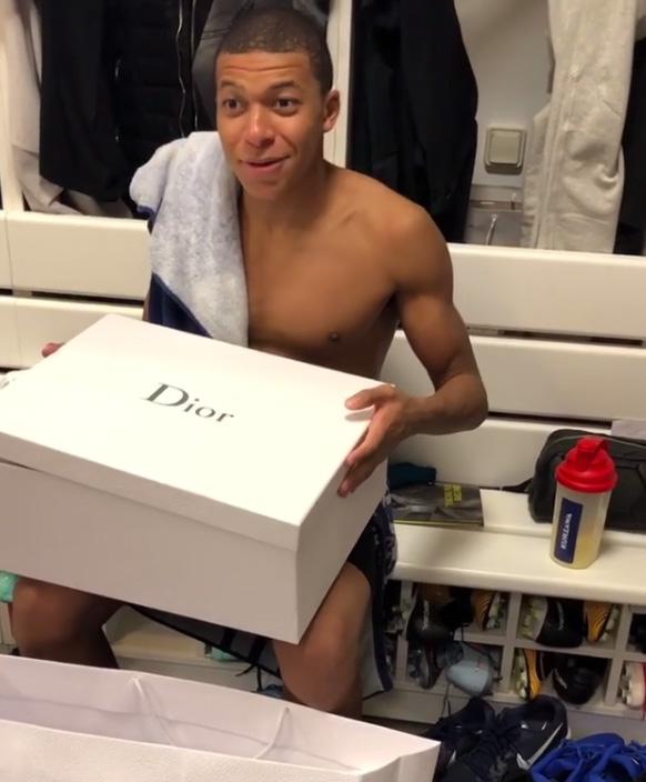  Kylian Mbappe thought he had received a Dior gift from his team-mates