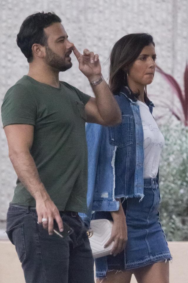  Ryan Thomas got picky while out and about with girlfriend Lucy Mecklenburgh in Australia