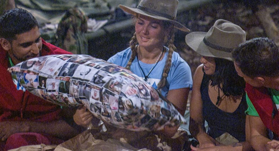  Rebekah Vardy could smell her husband Jamie on this sweet pillow