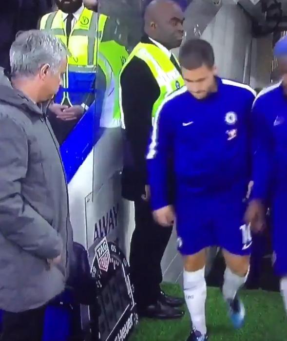  When Eden Hazard came out, Jose Mourinho thrust his hands into his pockets