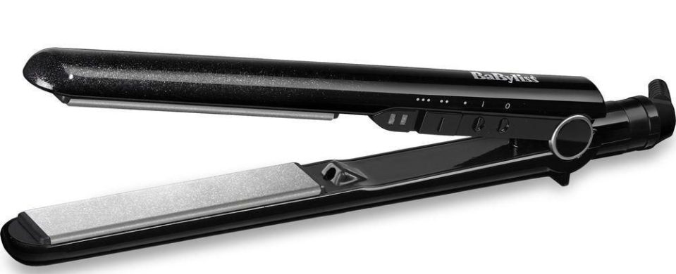  The Babyliss Diamond 235 Hair Straightener features three heat setting with a maximum temperature of 235°C.