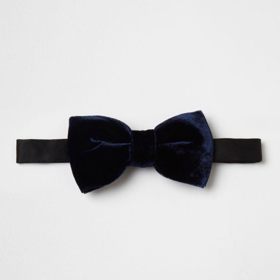  This velvet bow tie could guarantee you a New Year's Eve kiss at midnight