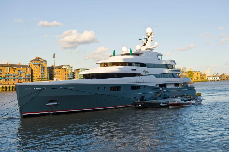  Joe Lewis owns the Aviva III which is worth £112m