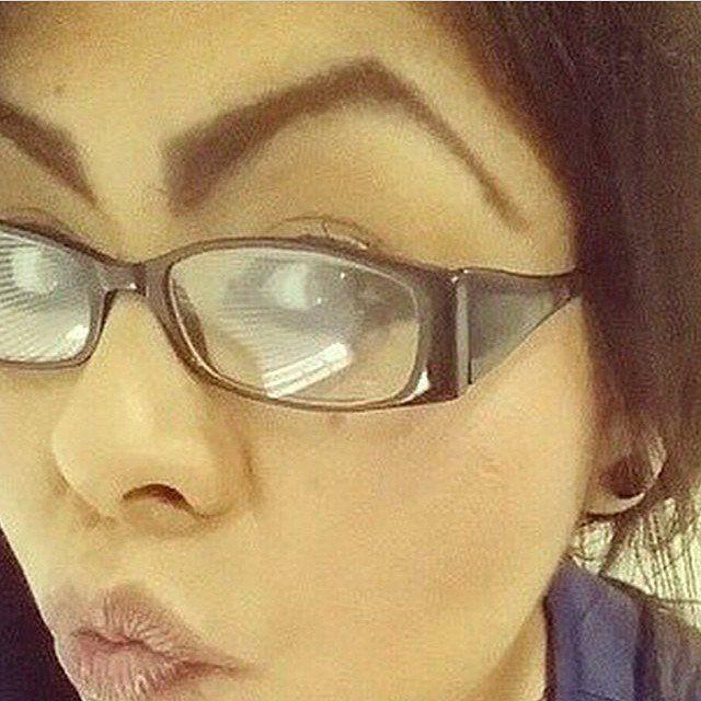  These eyebrows get straight to the point... and it's near this girl's hairline