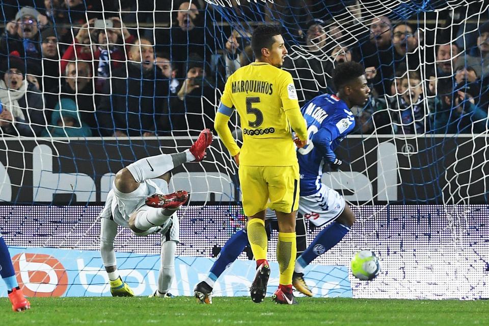  Nuno Da Costa reacys after scoring against Alphonse Areola